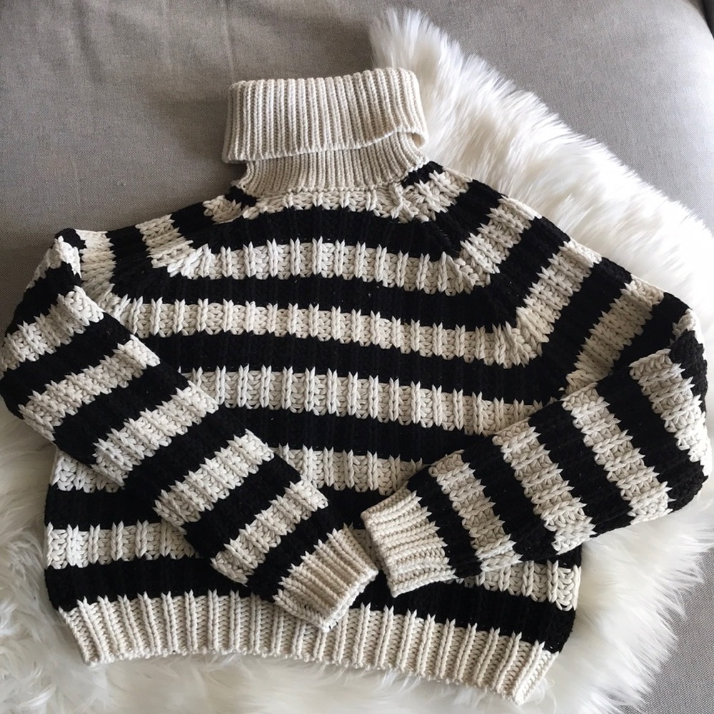 Forever 21 Knit Sweater